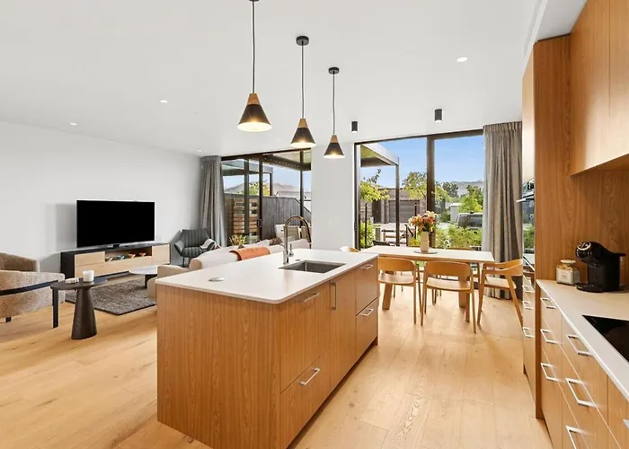 Luxury, Outdoor Fire, Sleeps 8 Vakantiehuis Wanaka
